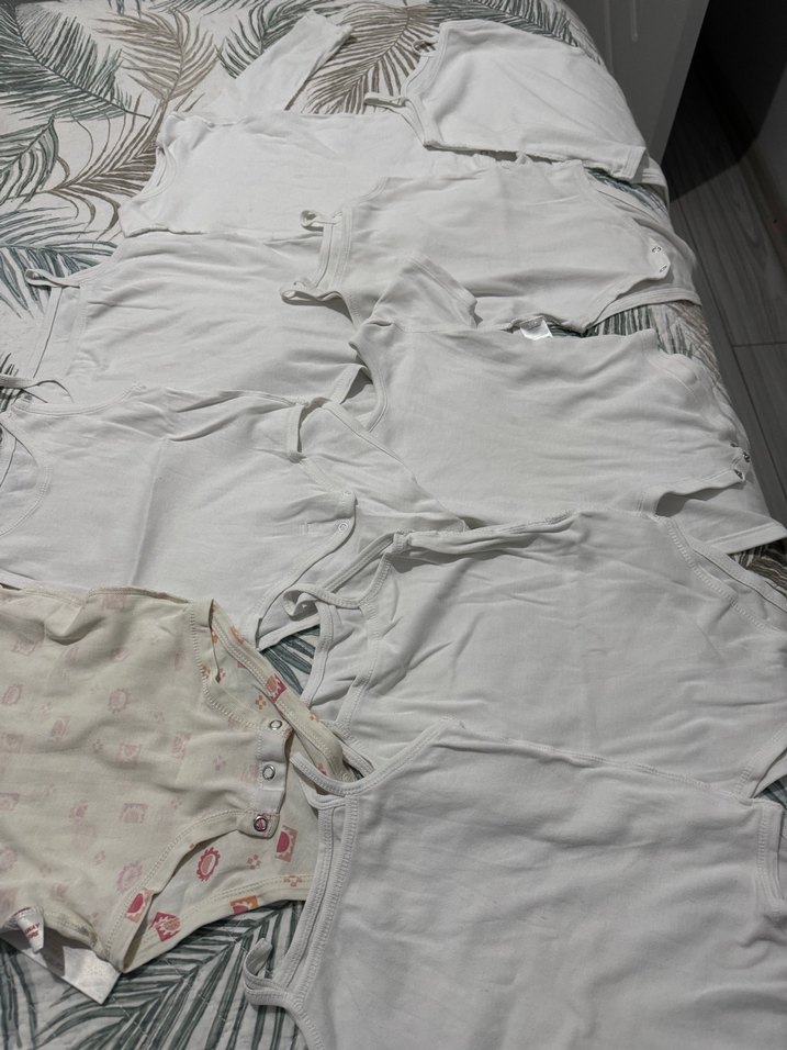 Beyaz Pamuklu  Bebek Kolsuz Body 9 adet - Görsel 2