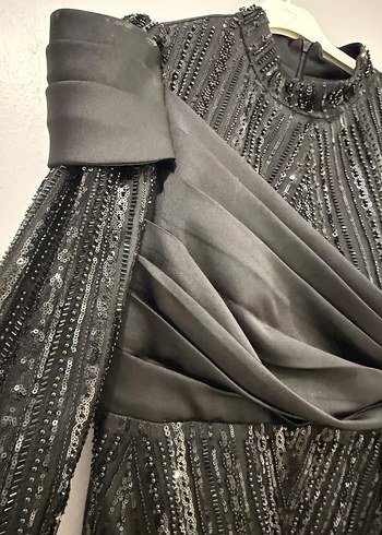 Uzun Siyah Nakışlı Gotik Kadın Abiye Elbise - Görsel 2