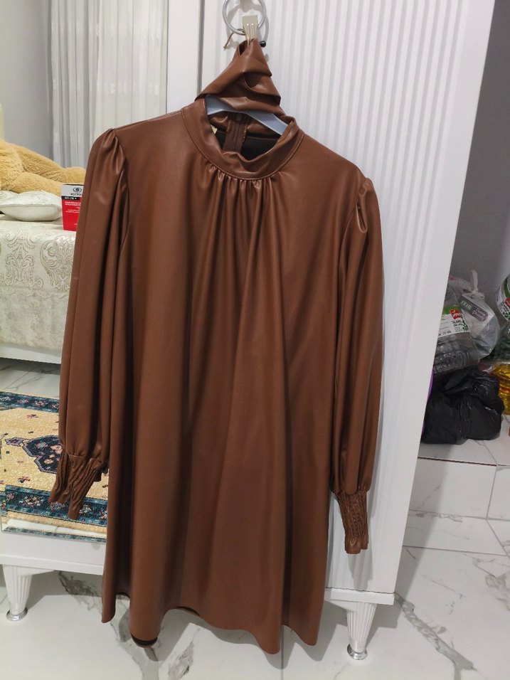 Kahverengi Deri Halter Yaka tunik - Görsel 4