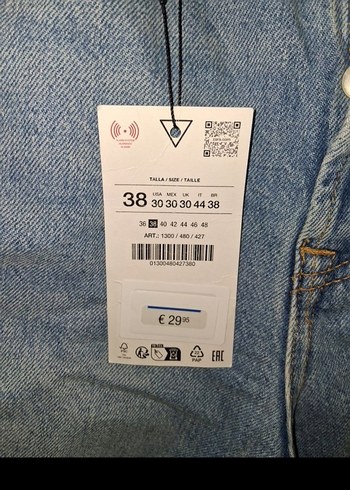 Düğmeli Geniş Kesim Kadın Mini Denim Şort - Görsel 3