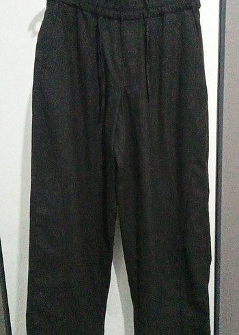 Zara Rahat Ve Sik Siyaha Yakin Renk Pantolon