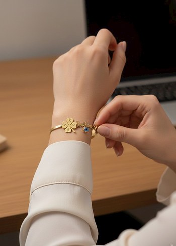 Kişiye Özel Baş Harfli Çelik Yonca Kalp Bileklik Çiftlere Özel - Görsel 4