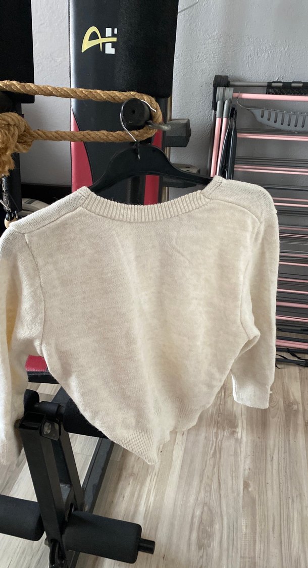 V Yaka Beyaz Örgü Mini Kazak - Görsel 2