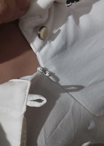 Düğmeli Beyaz Kadın Gömlek - Görsel 4