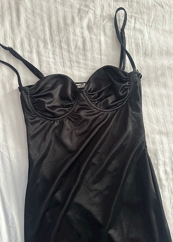 Uzun Siyah Saten elbise - Görsel 3