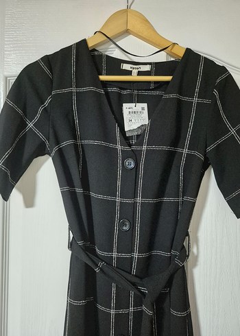 Düğmeli Siyah Kareli Midi Elbise - Görsel 3