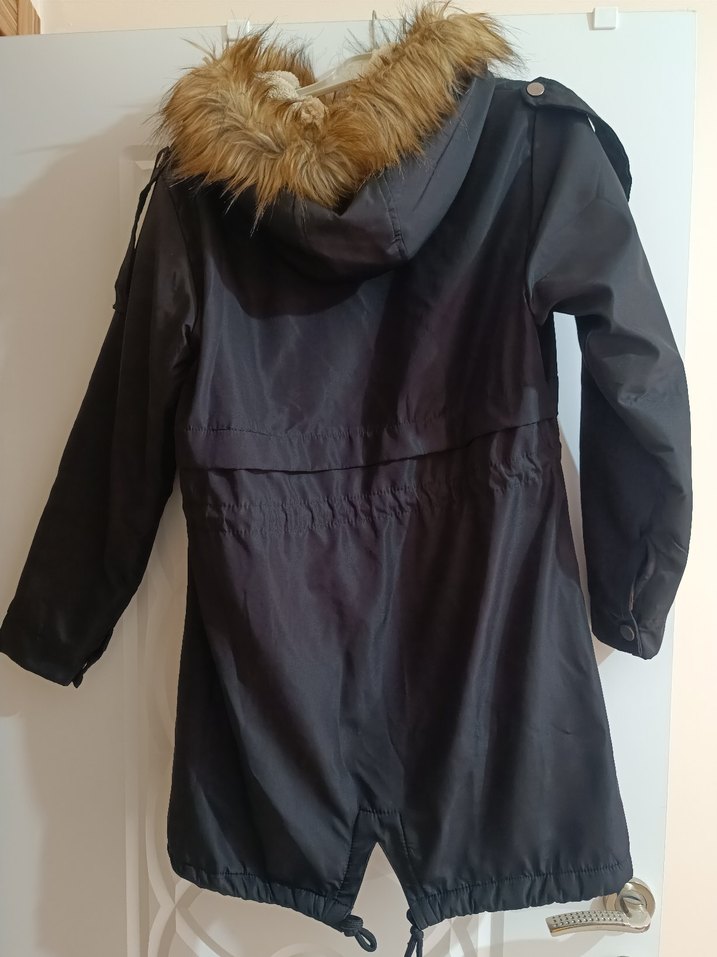 Kadın Siyah Kürklü Uzun Kışlık Ceket - Görsel 2