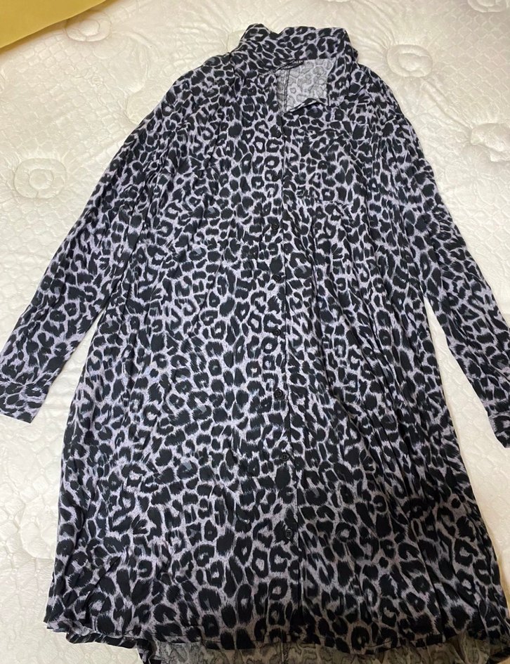 Kadın Gri Zebra Desenli Uzun Kollu Tunik - Görsel 2