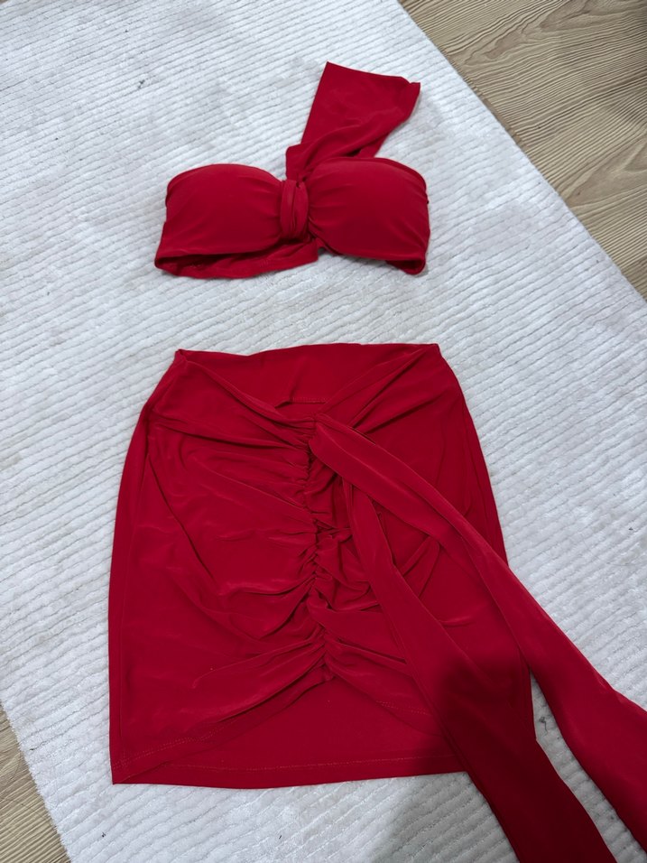 Kırmızı Drapeli Mini Straplez Elbise - Görsel 2