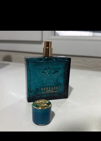 Versace Erkek Parfümü Turkuaz Şişede - Görsel 4