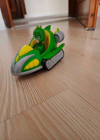 pj maskeliler araba ve figür - Görsel 5