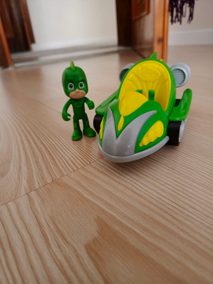 pj maskeliler araba ve figür - Görsel 3