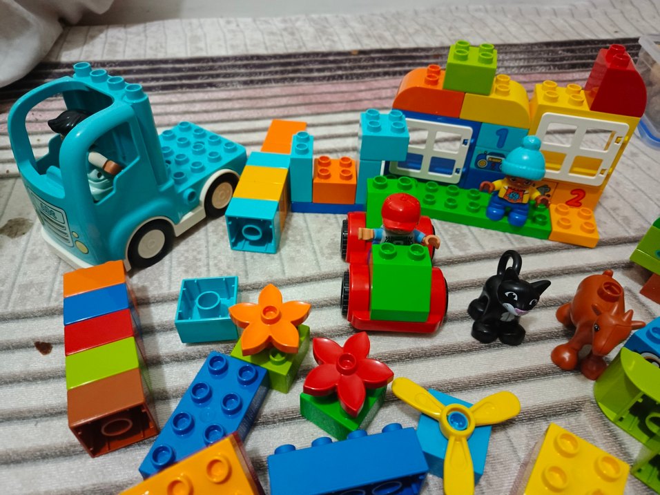 Renkli Lego Duplo Seti Yeşil Kutuda - Görsel 4