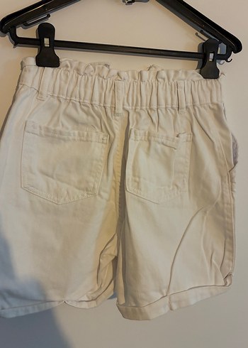 Düğmeli Beyaz Yüksek Bel Kot Şort - Görsel 2