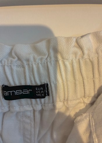 Düğmeli Beyaz Yüksek Bel Kot Şort - Görsel 3