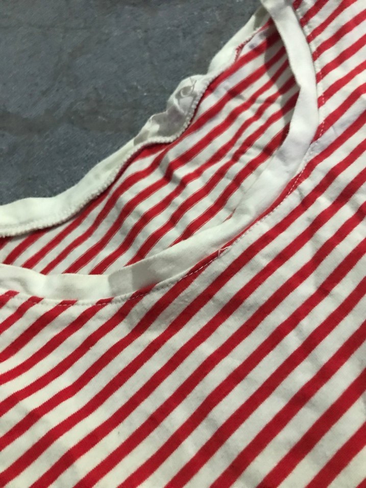 Kırmızı Çizgili Tişört - Görsel 2