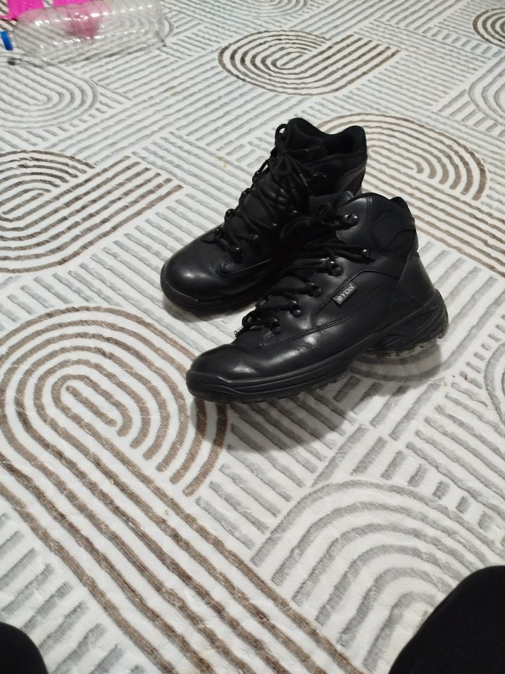 orijinal YDS yarım bot çok az giyildi temiz 43 numara - Görsel 2