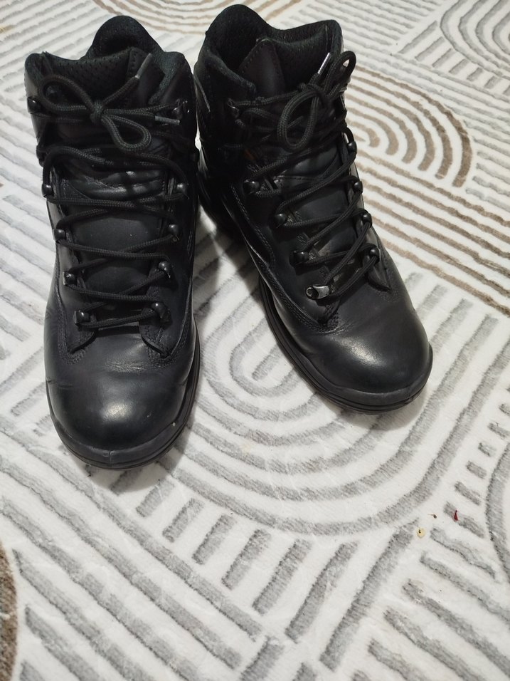 orijinal YDS yarım bot çok az giyildi temiz 43 numara - Görsel 3