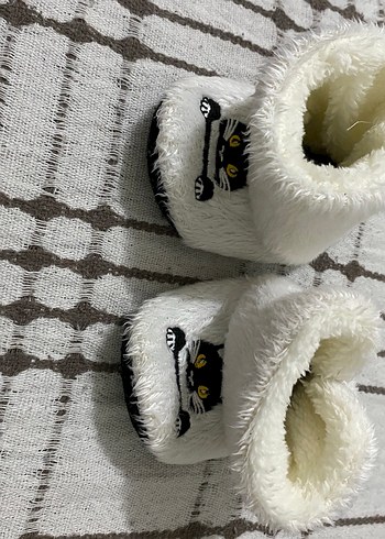 Diğer Kizlar İcin Beyaz Kurklu Zebra Desenli Terlik
