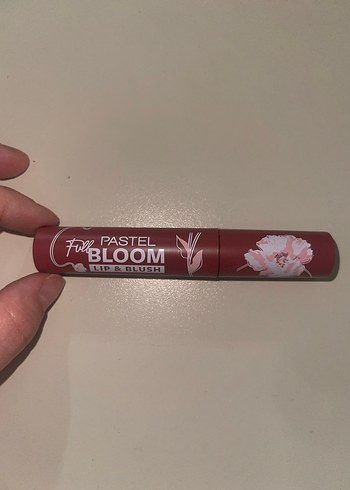 Pastel Bloom Ruj & Allık 
78 Sienna - Görsel 3