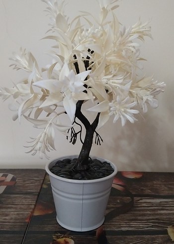 Beyaz ve Pembe Yapay Çiçekli Dekoratif Saksılar - Görsel 2