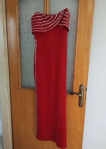 İnci İşlemeli Kırmızı Uzun Abiye Elbise - Görsel 2