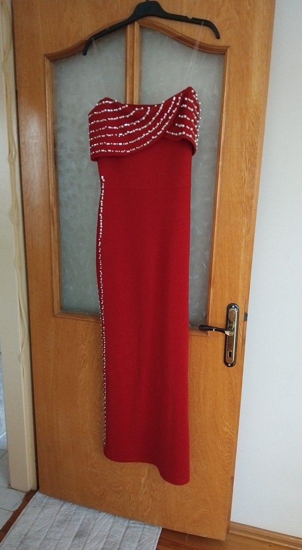 İnci İşlemeli Kırmızı Uzun Abiye Elbise - Görsel 2