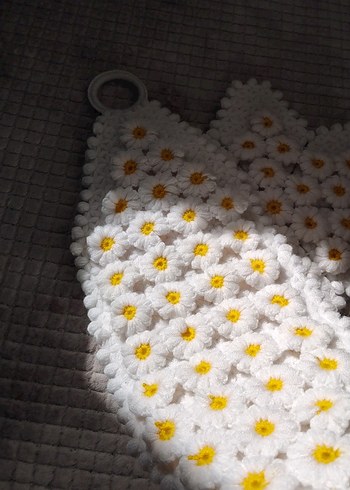 Beyaz Papatya Desenli El Yapımı Örtü - Görsel 3