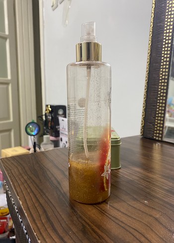 Eda Taşpınar Poker Face Vücut Spreyi - Görsel 3