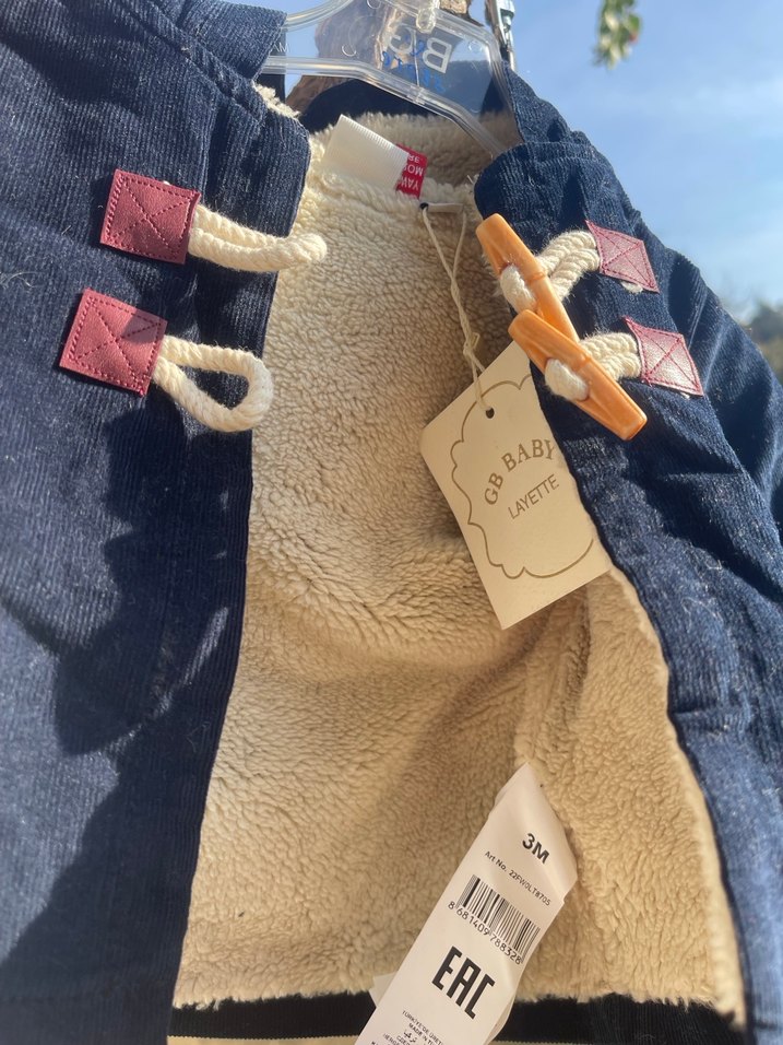 Erkek Çocuk Siyah Kürklü Ceket - Görsel 2