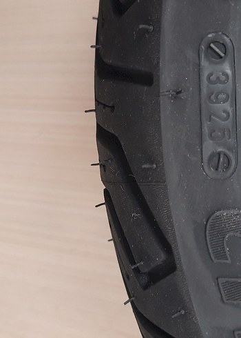Michelin City Grip 2 130/70-13 Motosiklet Lastiği - Görsel 3