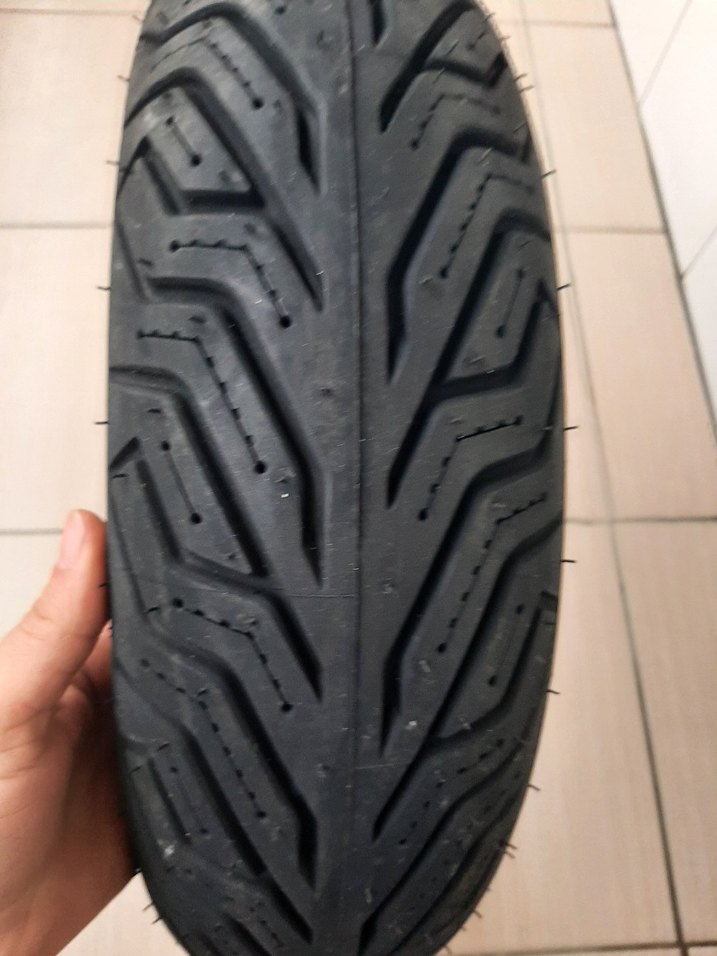 Michelin City Grip 2 130/70-13 Motosiklet Lastiği - Görsel 2