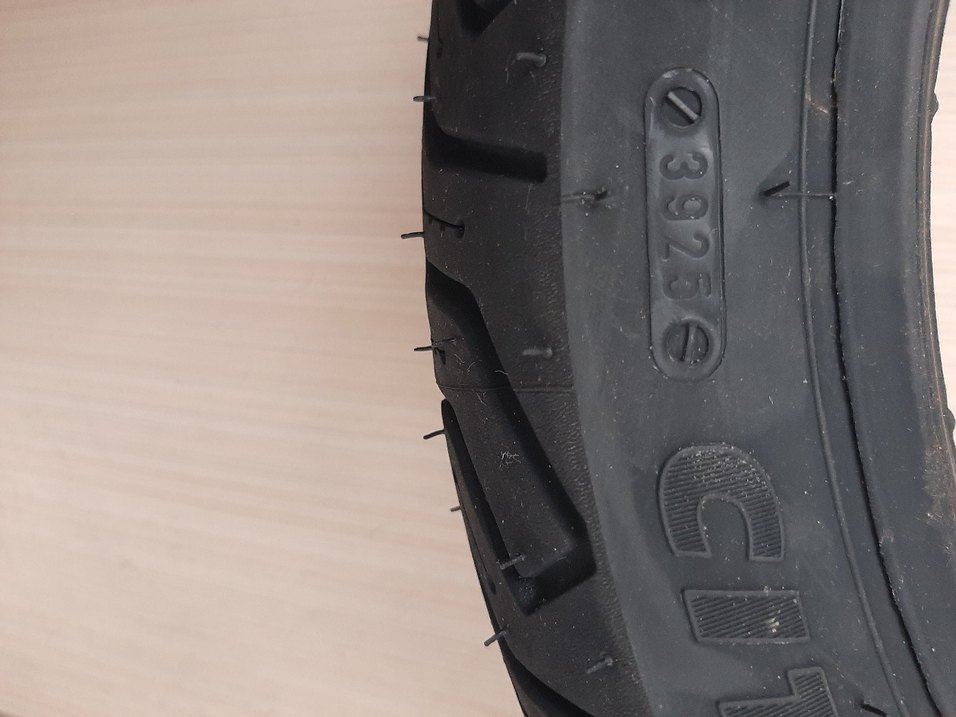 Michelin City Grip 2 130/70-13 Motosiklet Lastiği - Görsel 3