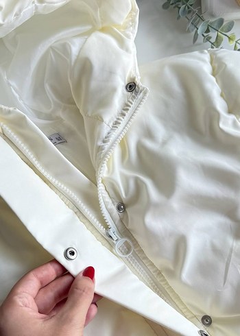 şişme Kapüşonlu Mont - Görsel 6