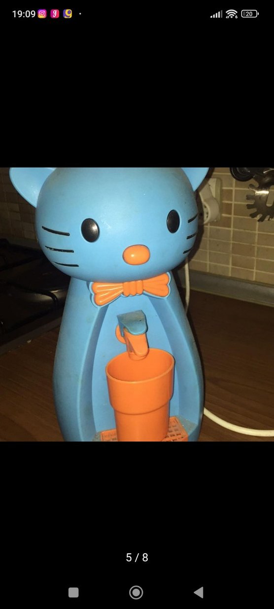 Mavi Renkli Çocuk su sevili - Görsel 3