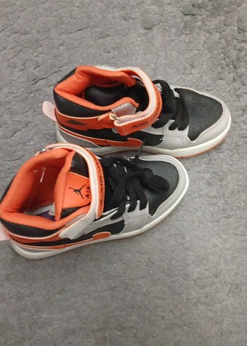 Air Jordan Erkek Çocuk Gri Spor Ayakkabı - Görsel 2