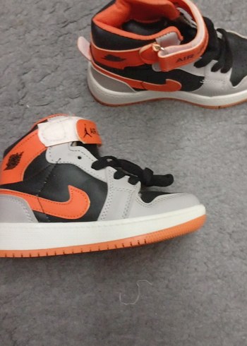 Air Jordan Erkek Çocuk Gri Spor Ayakkabı - Görsel 3