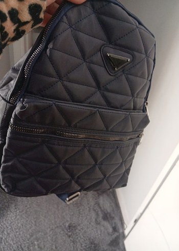 lacivert Yılan Desenli Kadın Sırt Çantası ışıktan dola - Görsel 2