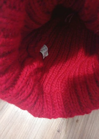 Kırmızı Payetli Kürklü Kadın Bere - Görsel 6