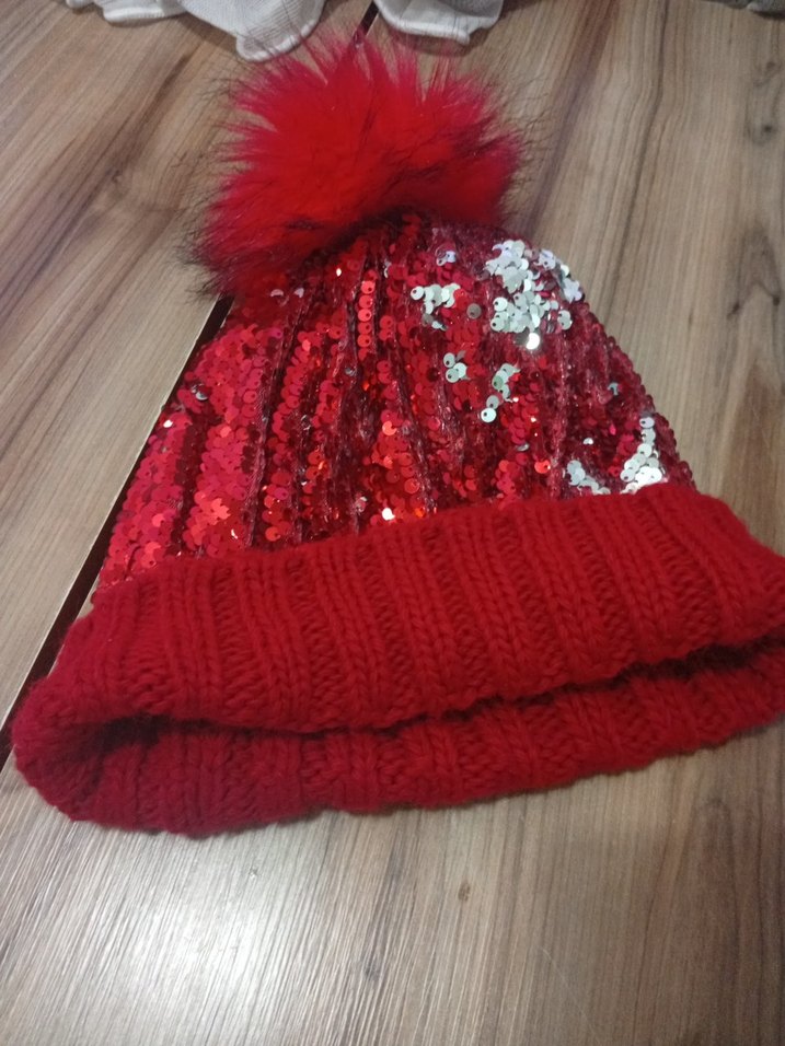 Kırmızı Payetli Kürklü Kadın Bere - Görsel 4