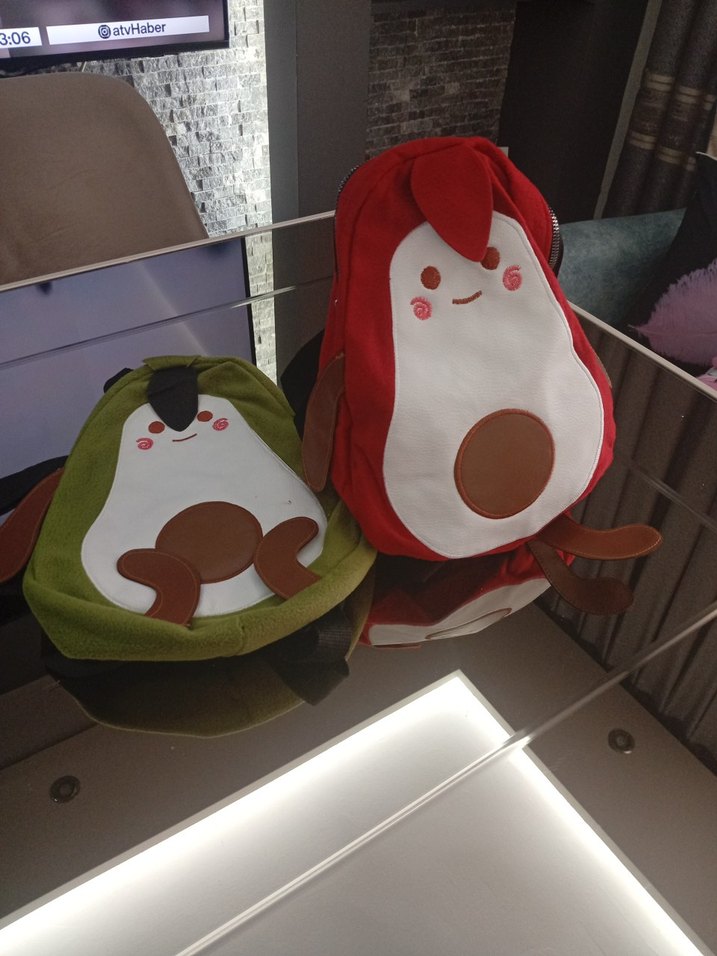 1 adeta fiyatı Renkli Peluş Avokado  çanta - Görsel 2