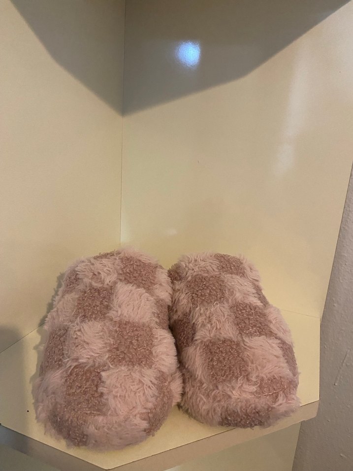 Peluş Pembe Kadın Terlikler - Görsel 2
