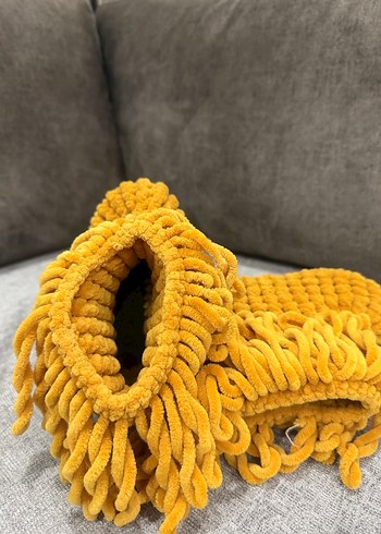 Çocuk Sarı Örgü Yün Ev Botu - Görsel 5