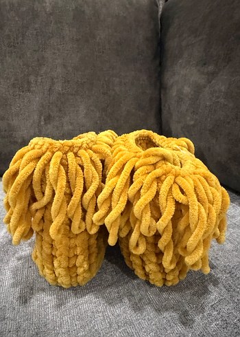 Çocuk Sarı Örgü Yün Ev Botu - Görsel 3