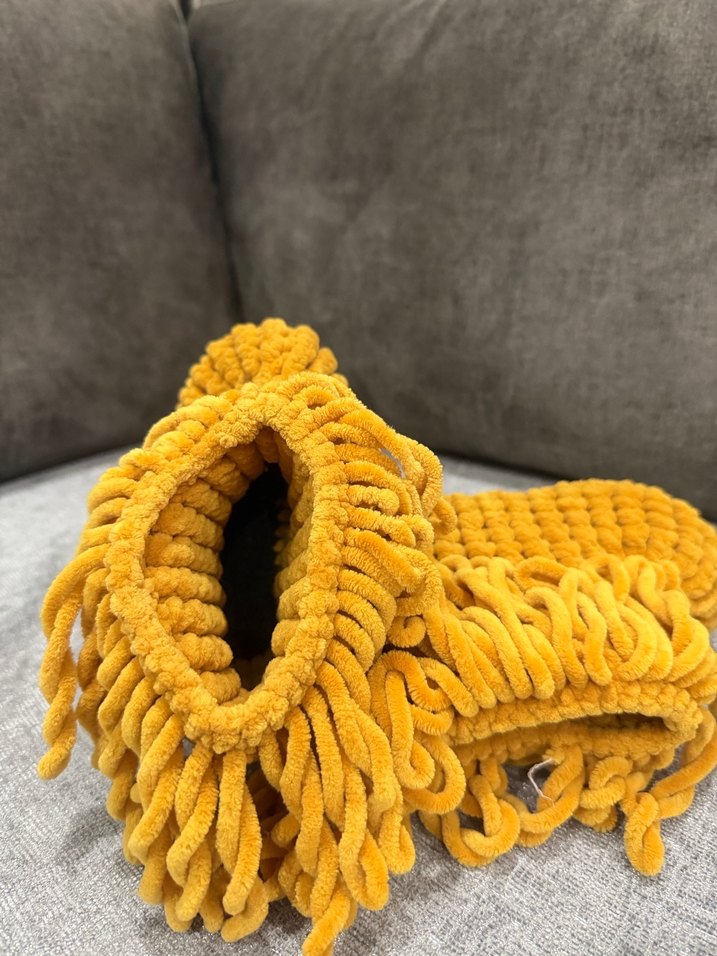 Çocuk Sarı Örgü Yün Ev Botu - Görsel 5