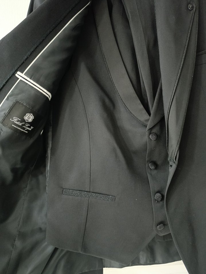 Düğmeli Siyah Erkek Takım Elbise - Görsel 2