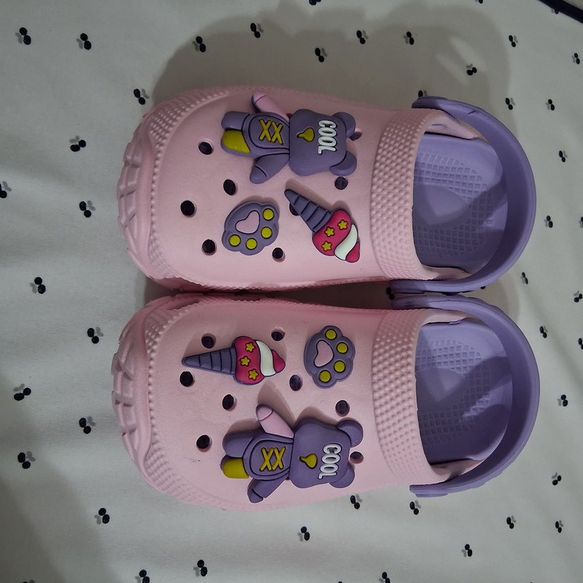 Kız Çocukları için Pembe Baskılı Kaydırmaz Terlik 30 31numara - Görsel 2