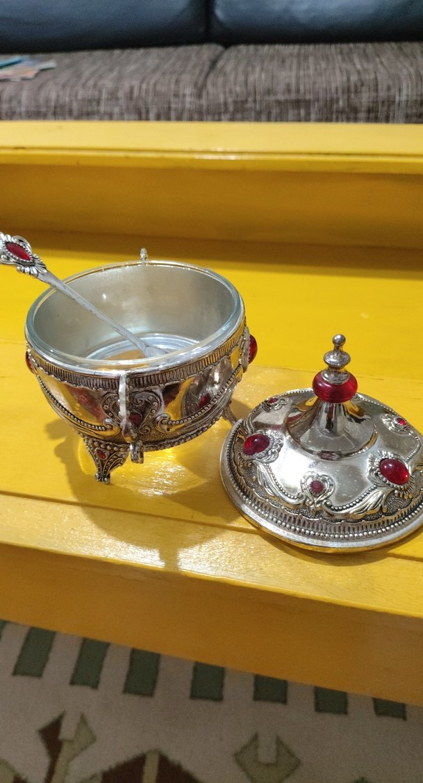 Kırmızı Desenli Parlak Kapaklı Şekerlik - Görsel 2