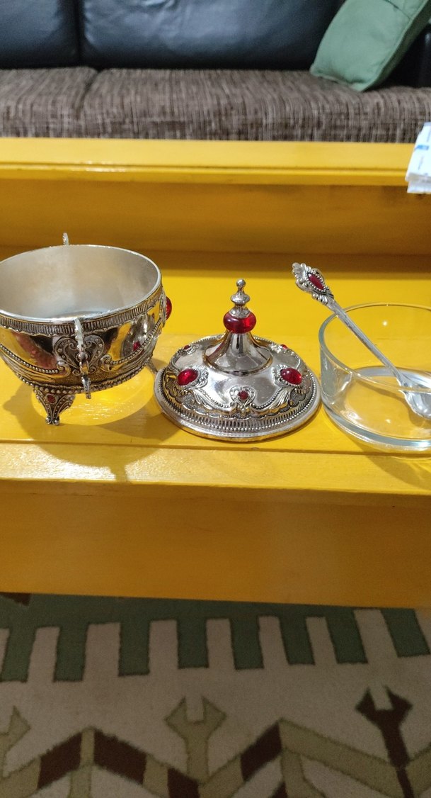 Kırmızı Desenli Parlak Kapaklı Şekerlik - Görsel 3