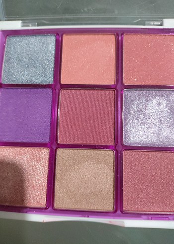 LA FERA 9 Renk Işıltılı Far Paleti - Görsel 4